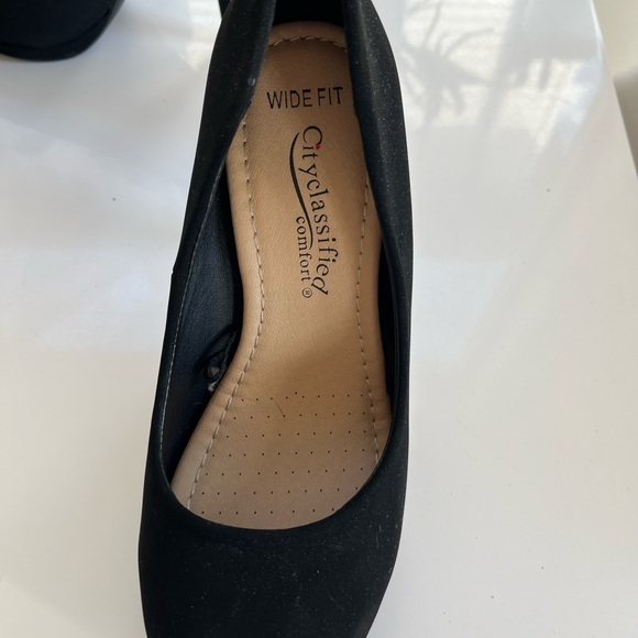 City Classified Comfort Heels - never worn tried on only - Picture 2 of 3